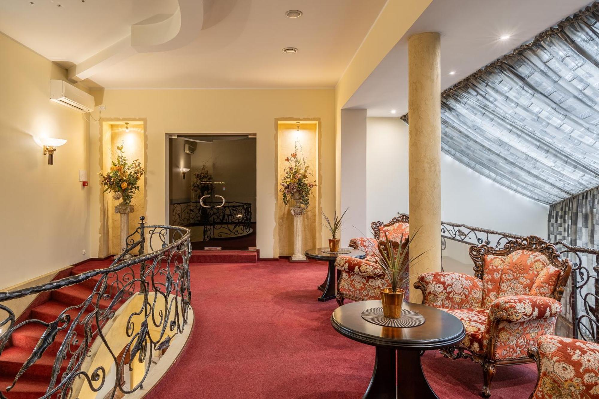 Hotel Sfinksas Kowno Zewnętrze zdjęcie