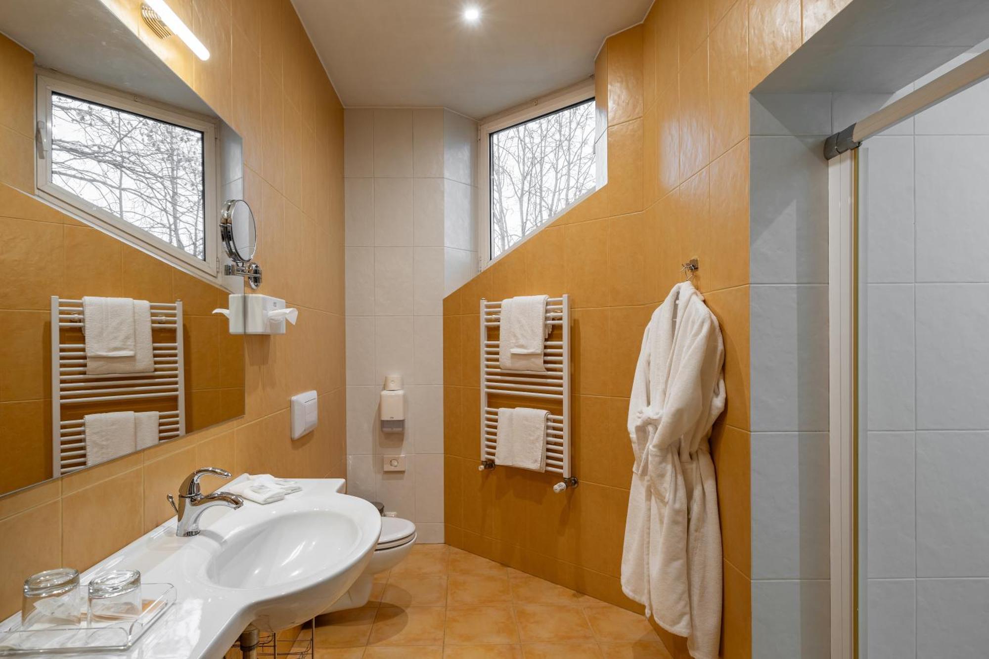 Hotel Sfinksas Kowno Zewnętrze zdjęcie